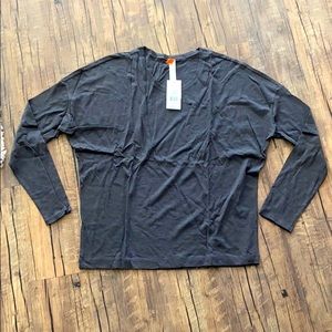 Lucy “take a bow” long sleeve tee- XL - NWT